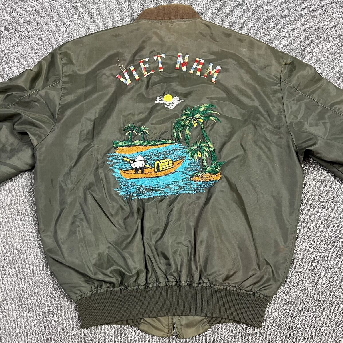 Vintage 70s Vietnam War Souvenir Bomber Jacket Sukajan Sz Vintage 70s Vietnam War Souvenir Bomber Jacket Sukajan Sz