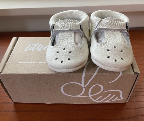 Littlebemocs T-Strap Baby Soft Sole Moccasins White Leather Size 1.5 - Picture 2 of 6