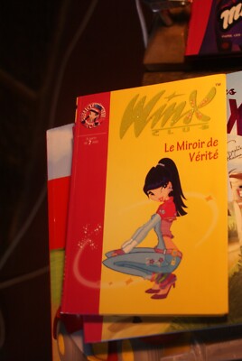 WinX Club 18: Der Spiegel der Wahrheit - Rosa Bibliothek