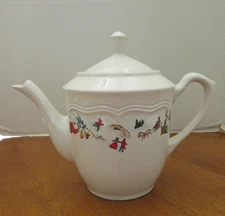 “WHITE CHRISTMAS” Faberware Tea/Coffee Pot & Lid- Never Used