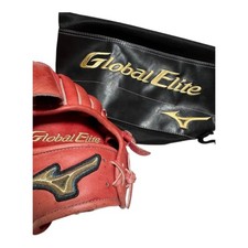 Mizuno Left-Handed Pitcher's Baseball Glove - Used, with Glove Bag