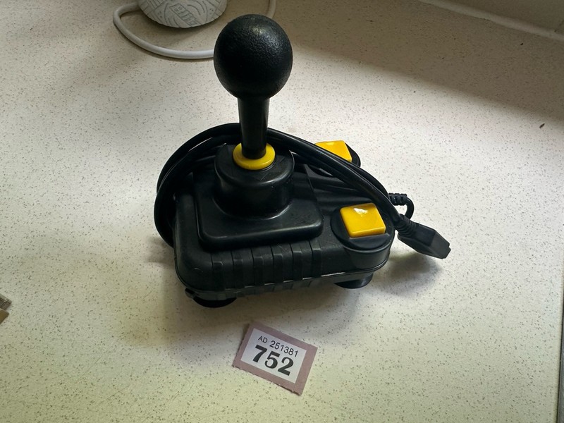 Amiga /Atari /Commodore Zipstik Micro Switched  joystick Tested Working 752