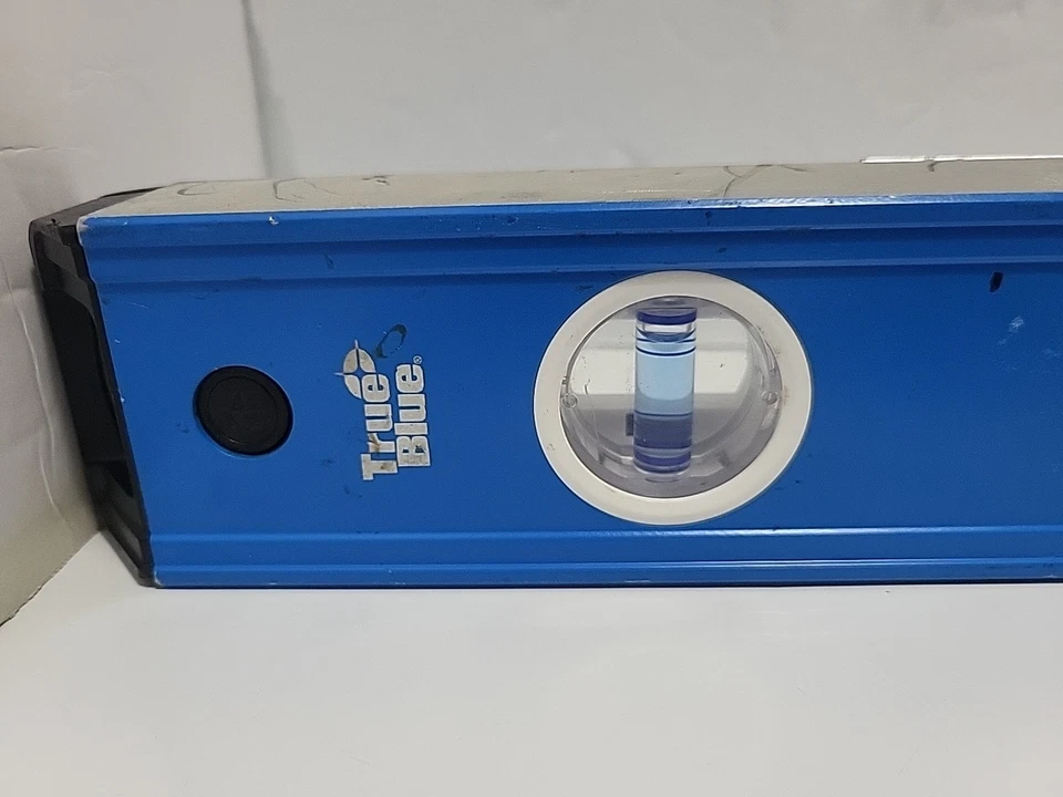Empire Level eXT40  24"- 40" Extendable True Blue Box Level (Q) - Image 2 of 4