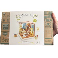 New! Rolife DIY Miniature House: LISA&rsquo;S TAYLOR DG101