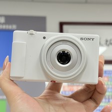 Sony ZV-1F 20.1MP 4K Video Flip Screen Compact Vlogging Digital Camera WHITE