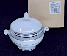 Mikasa PLATINUM CROWN L3428 Covered Sugar w/ Box Lid