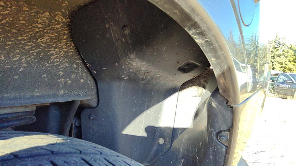 Conjunto de cuello de llenado de combustible Mitsubishi Endeavor 2004-11 con tapa de gasolina OEM Mr556476 Foto 2 de 2