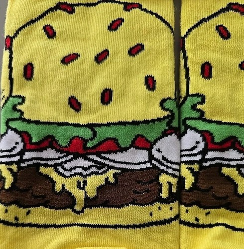 Calcetines Odd Sox Bob Esponja Krabby PATTIES Crew Talla 6-13 un par Amarillo multi NUEVO - Imagen 11 de 14