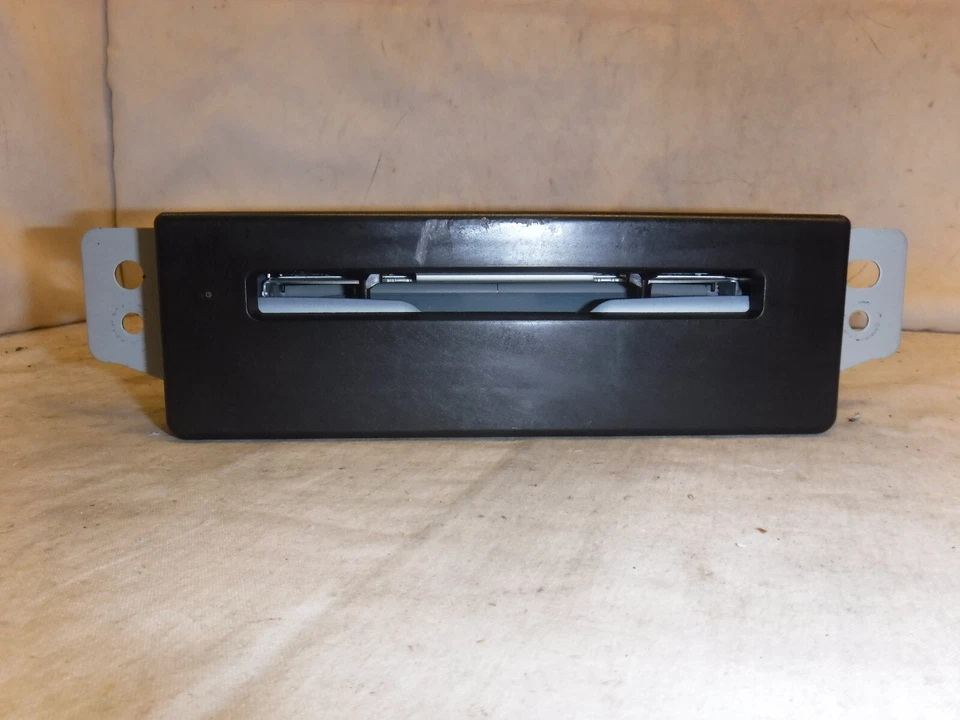 Chevrolet Suburban GMC Yukon TG5 2015 15 reproductor de CD 13594481 EBX28 Foto 3 de 4