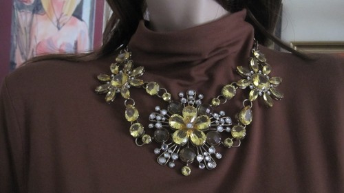 Uterqüe Halskette Collier Luxus Kristallsteinchen weiß, creme Hochzeit wie NEU!!