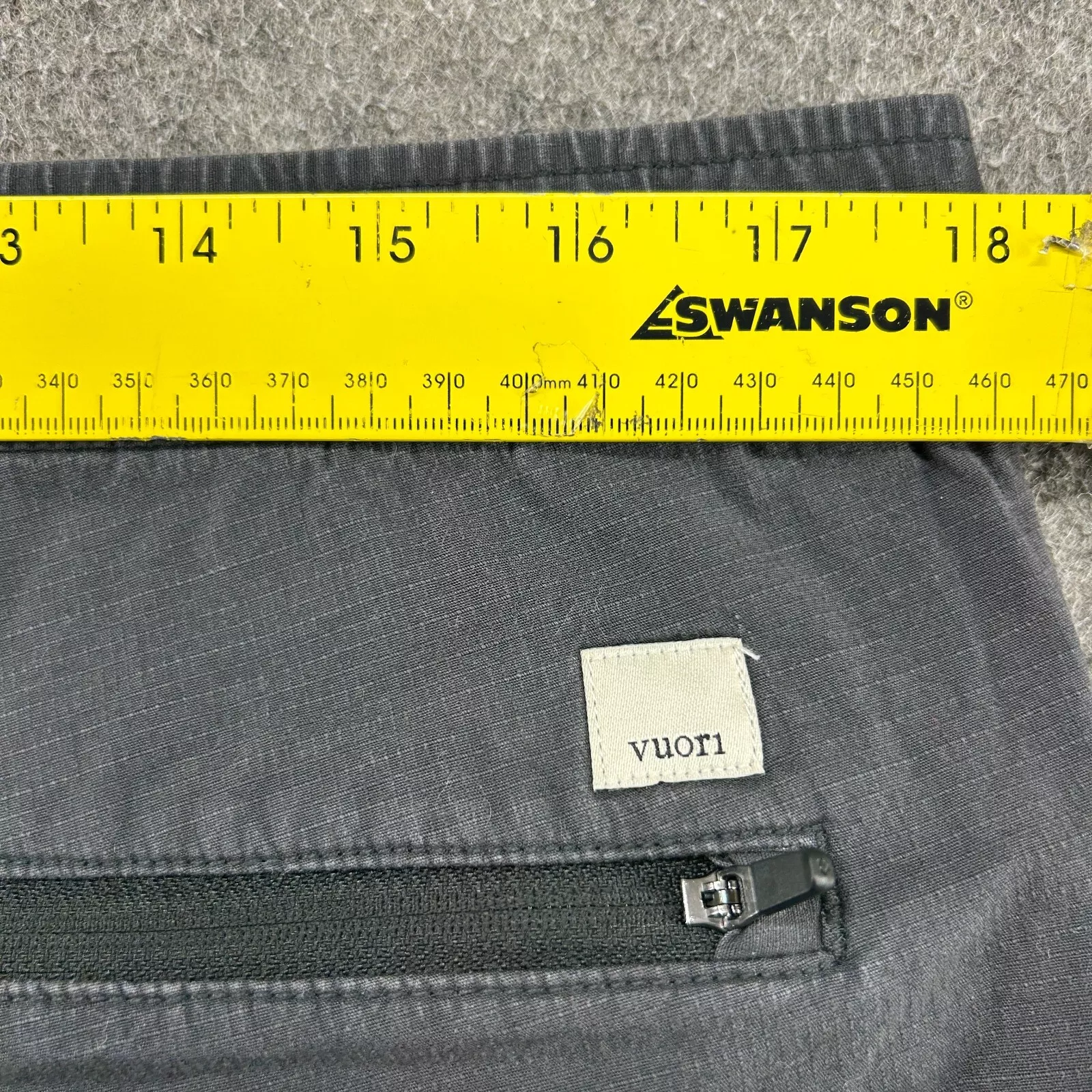 vuori jogger ripstop drawstring cargo pocket climber logo pants