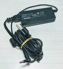 Targus Universal Wall Power Adapter for Laptops APA31US with RARE PT-O "O" tip