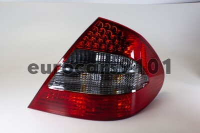 Mercedes E500 ULO Right Tail Light 1032004 2118202664