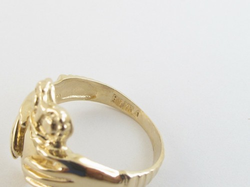 14k yellow gold Irish Claddagh Ring - Picture 6 of 7