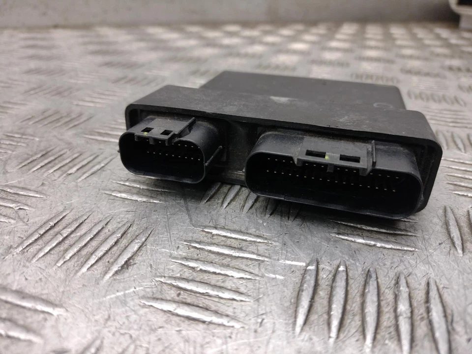 SUBARU XV XVS950R SCHLOSSSATZ 2017 - Bild 4 von 4