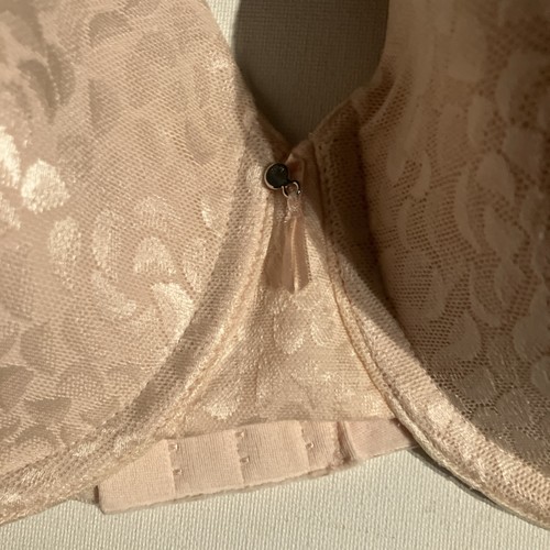 Bali One Smooth U Back Smoothing Underwire Bra Size 34DD Style 3470 Beige New! - Picture 4 of 8