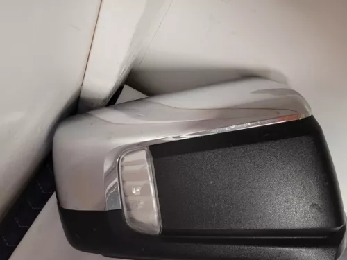 2020-2024 SILVERADO 1500 RIGHT PASSENGER SIDE VIEW DOOR MIRROR BLIND SPOT OEM