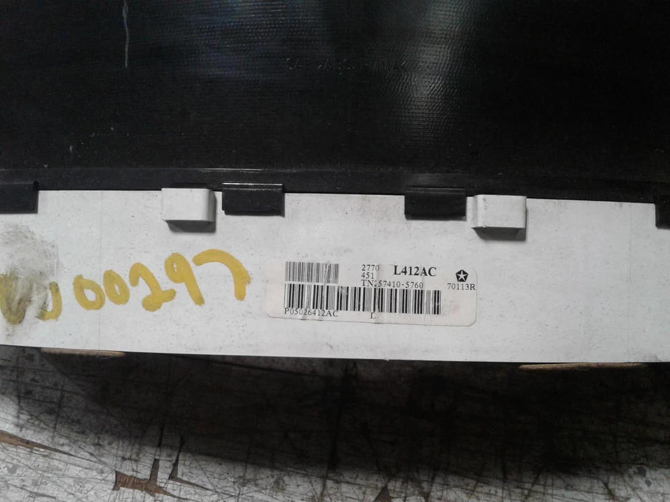 Medidor de velocímetro usado se adapta a: Chrysler 300 m 2001 clúster mercado de EE. UU. MPH grado A Foto 2 de 4