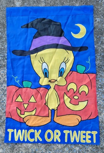 VTG 3 Lg Tweety Bird Halloween Flag Looney Tunes "Twick Or Tweet" Christmas - Picture 10 of 13