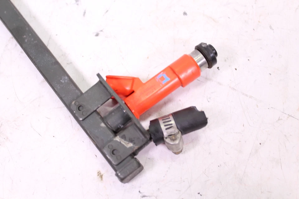 Arctic Cat M1000 2007 inyectores de combustible con riel -- cuadrado -- Foto 2 de 4