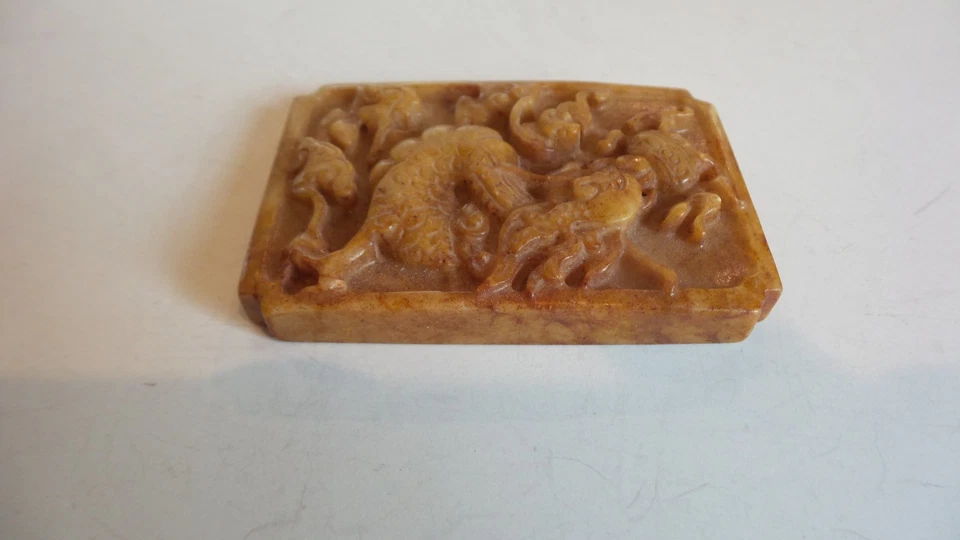  Amuleto/colgante de dragón de jade chino tallado a mano   Foto 4 de 4