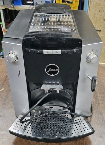 Kaffeeautomat Jura Impressa F50 Platin (Typ 638)