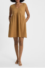 NWT $68  EXPRESS Sleeveless V-Neck Tie Back Mini Dress BISTRE BROWN MEDIUM