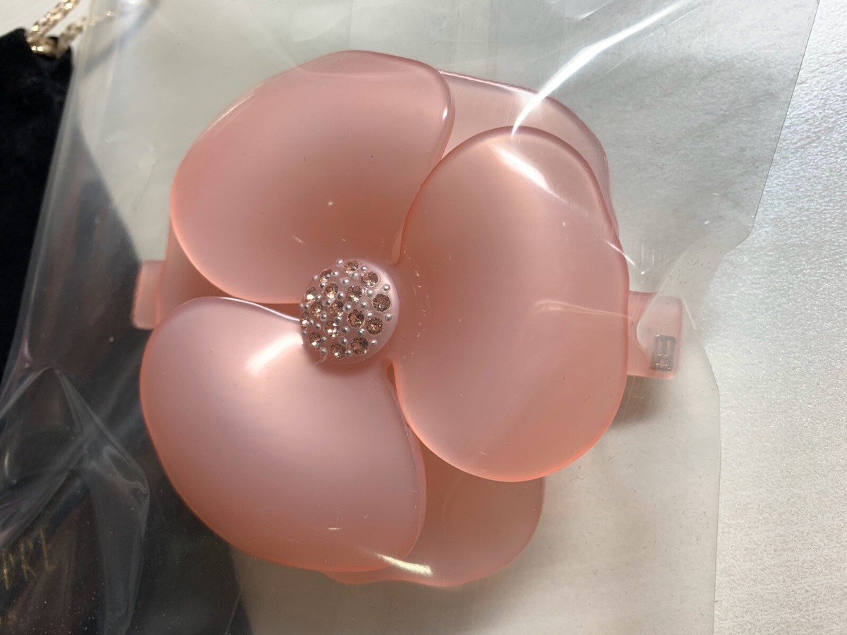 Alexandre de Paris カメリアピアス　ピンク　スワロフスキー Alexandre de Paris カメリアピアス ピンク スワロフスキー