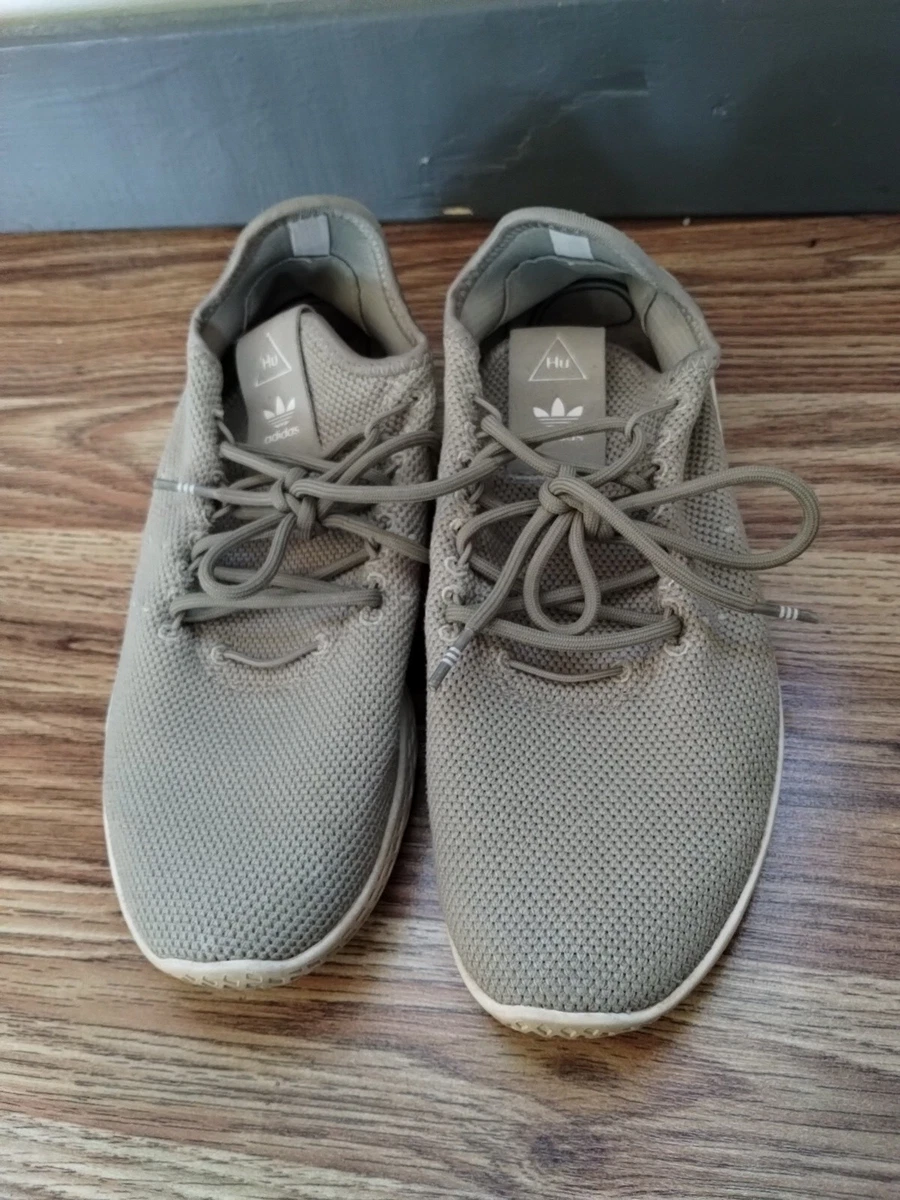 Adidas pharrell hotsell williams beige