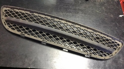 BMW 3 (E90 - E91) 2006 Stoßstange vorne Mitte unten Grill 7154556