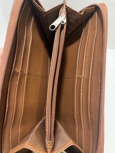 Stone Mountain Genuine Leather Wallet Brown Pebble Finish With Zipper Zip-around - Picture 3 of 13