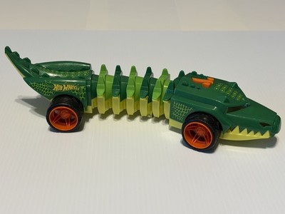 Hot Wheels Mutant Machines Commander Croc 12'' Lights Sound Motorized Slithering
