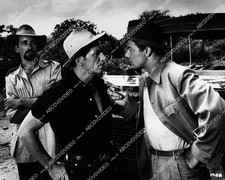 \ Película de Christopher Lee Cornel Wilde Beyond Mombasa 2195-17 - 2195-017