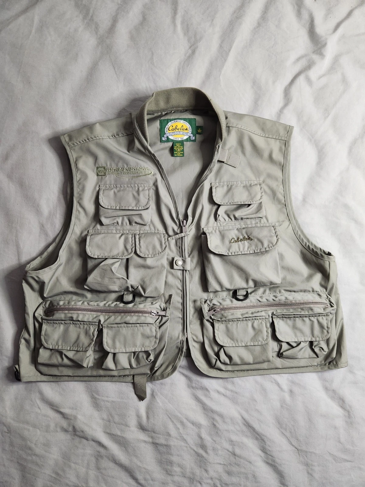 Cabelas Fly Fishing Vest Mens Size XL Gray Utility Outdoors Hiking Cargo NEW