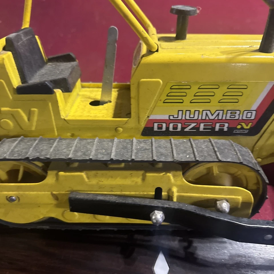 Vintage NYLINT Pressed Steel Jumbo Bulldozer Construction Toy - Image 3 of 4