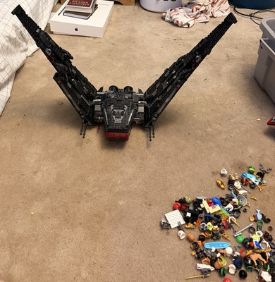 LEGO Star Wars Kylo Ren s Command Shuttle 75104 1005pcs no figs no box