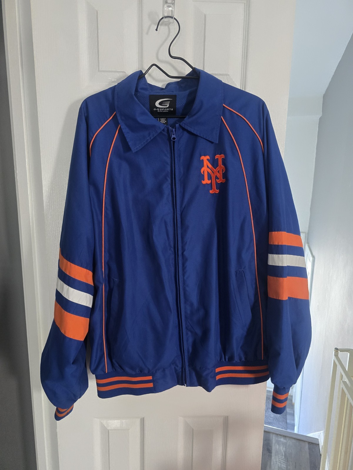 Men's Extra Large New York Mets baseball jacket - image 1