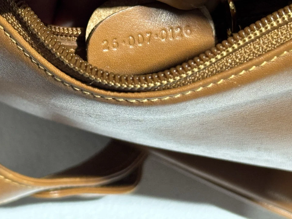 Bolso de hombro Gucci vintage de cuero Marmont Bucket marrón Foto 3 de 4