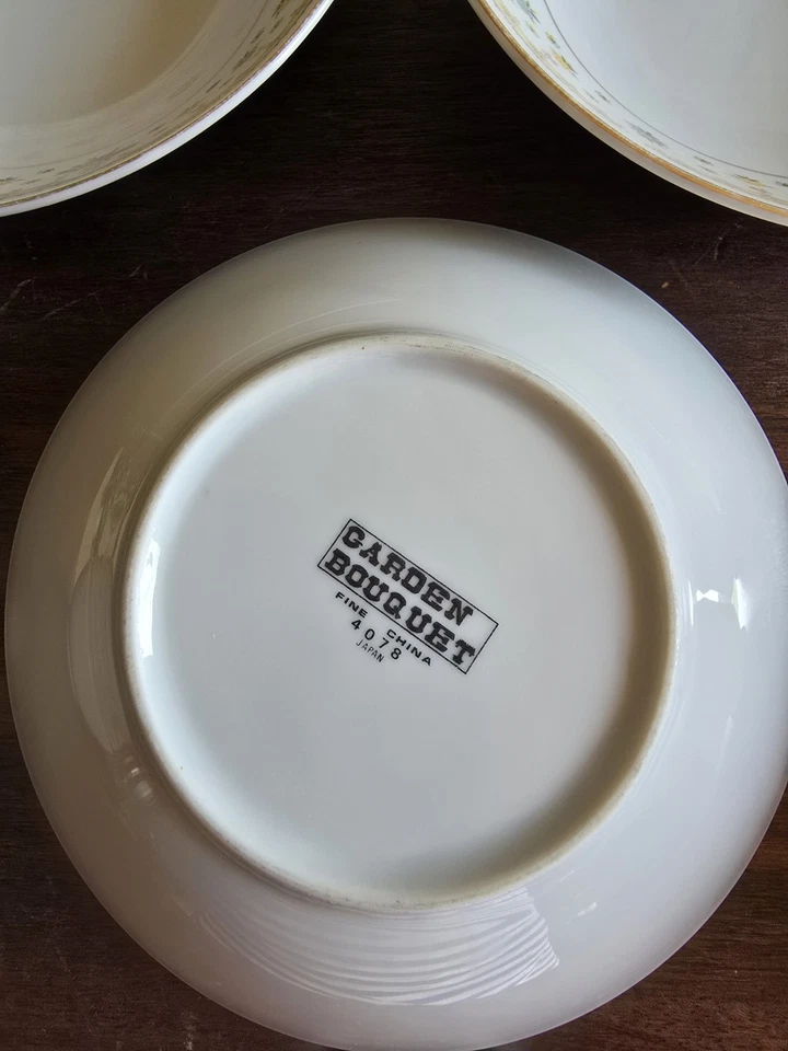 Cuencos de postre/cereal con adornos dorados florales de porcelana fina "Ramo de jardín" de colección de 8 piezas Japón Foto 4 de 4