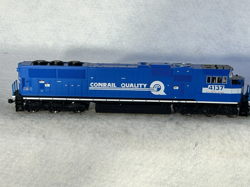 Handsome KATO Conrail RR SD-70 MAC Diesel Engine HO DCC Ready - Image 2 of 4