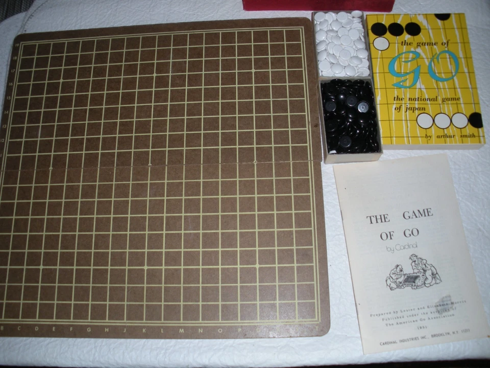 1951 "Game Of Go"by Cardinal With Wooden Board, Directions & Stones + Book - Image 2 of 4