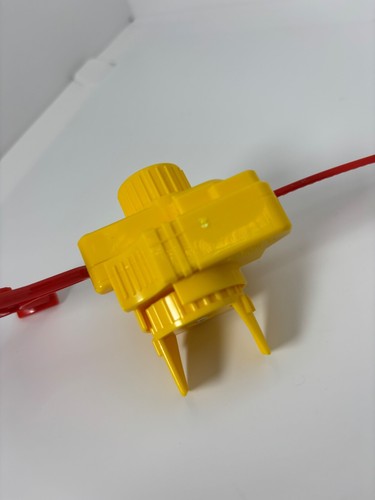 Beyblade Shooter Launcher + Ripcord Takara Driger Dragon winder LEFT Yellow Red - Picture 5 of 9