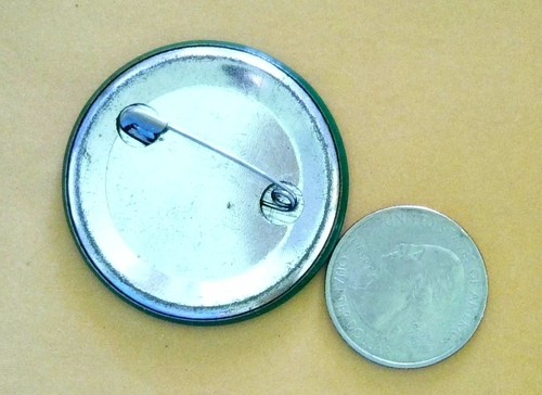 Yeah! What's The Difference! Teacher Chalk Vintage Pinback/Button/Badge 1.75" - Picture 2 of 2