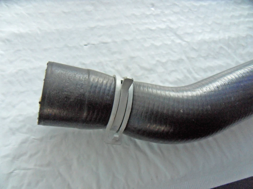 Новый (NOS) подлинный Land Rover литой радиатор охлаждающей жидкости шланг верхний PCH114840 - Изображение 4 из 4