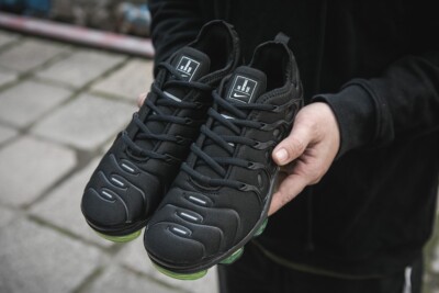 New Nike Air Vapormax TN Plus Black Green Men s Size Sneaker Running Shoes