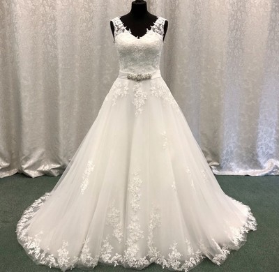 BELLISSIMO abito da sposa Jessica V Collo Cinghie Luccicante decorativi in  vita | eBay