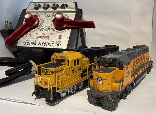 Lote de piezas de tren HO + transformador Lionel 4090 / 2 locomotoras SIN FUNCIONAR / REPARACIÓN  | Zustand: For parts or not working