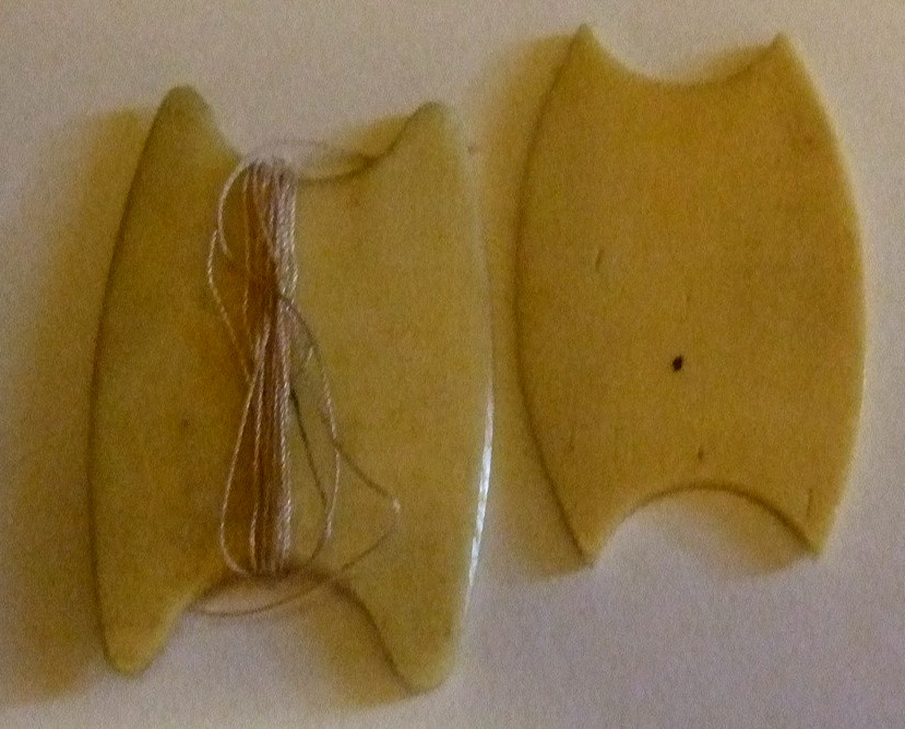 Thread Holder Old Sewing Collectible Wrap Thread Around It 