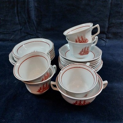 Vintage Wedgwood Georgetown Collection Flying Cloud rot Geschirr