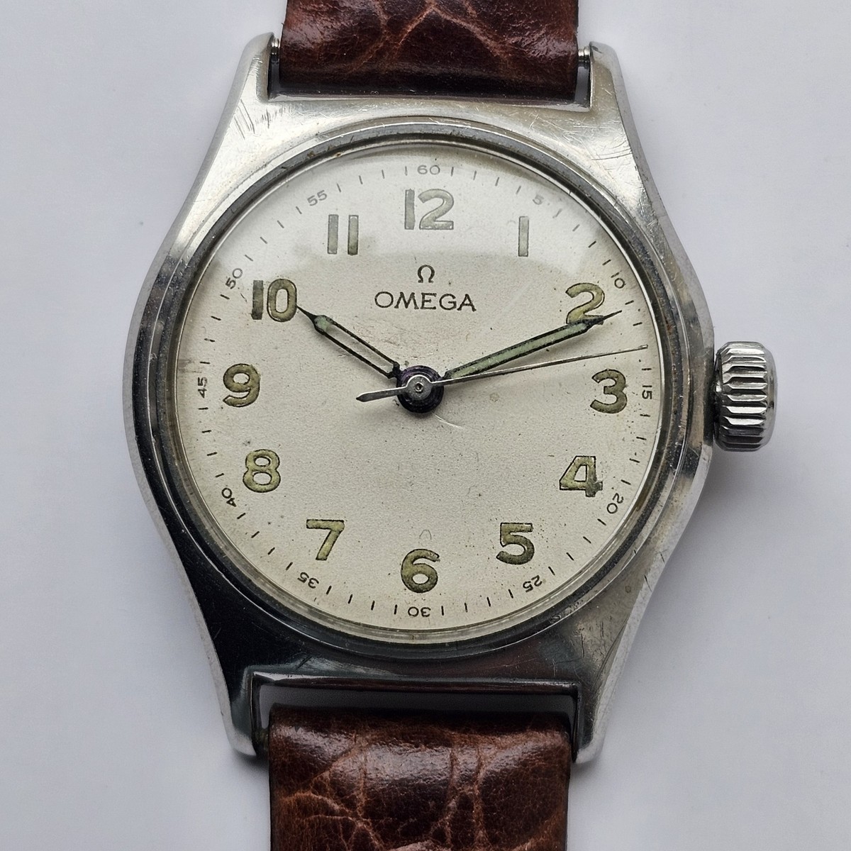 Vintage Omega Medicus Hand-Winding Men's Wristwatch Cal 23.4 SC